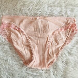 NWT Victorias Secret Floral Lace Bikini Panty
